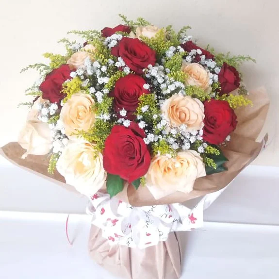 Buque de 32 Rosas - 2 Cores