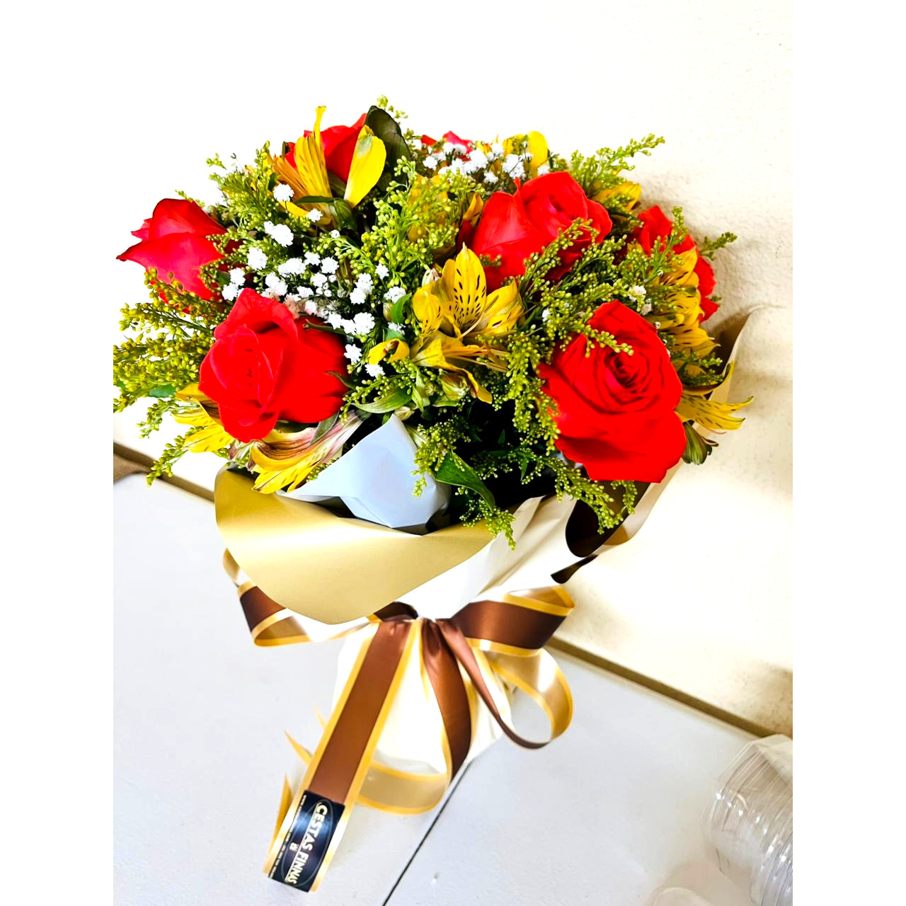 Buqu� com 12 Rosas Laranja